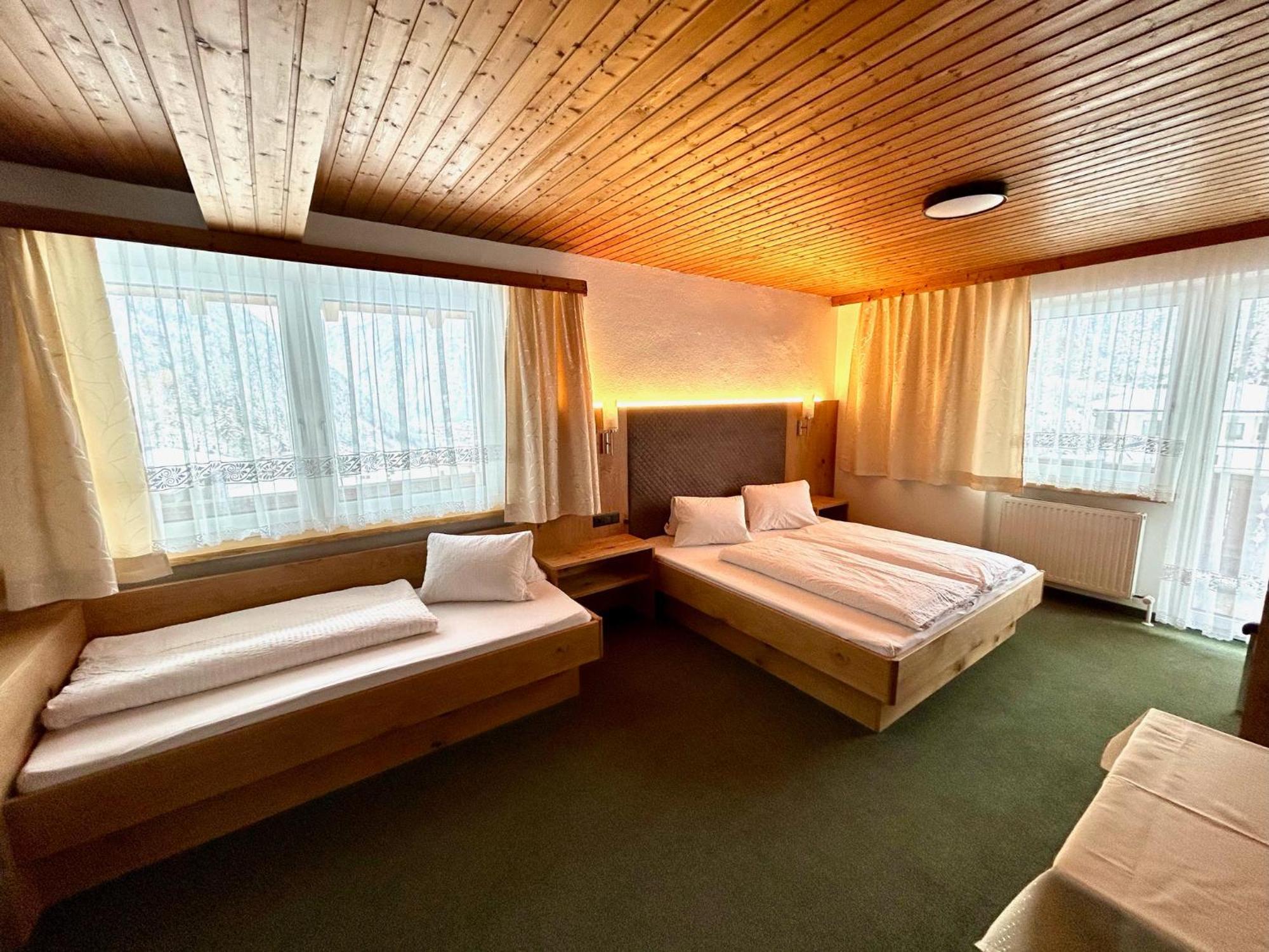 Haus Sonnegg Hotell Finkenberg Eksteriør bilde
